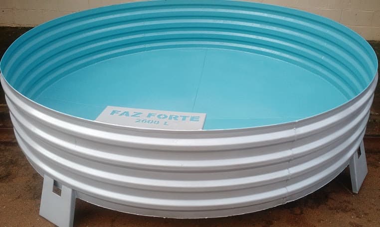 Caixa d'agua para rebanho da Faz Forte